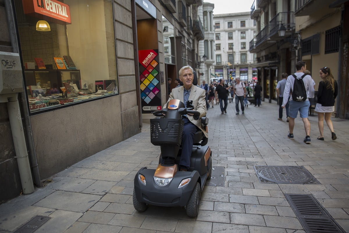Elektromobil Invacare Comet Pro