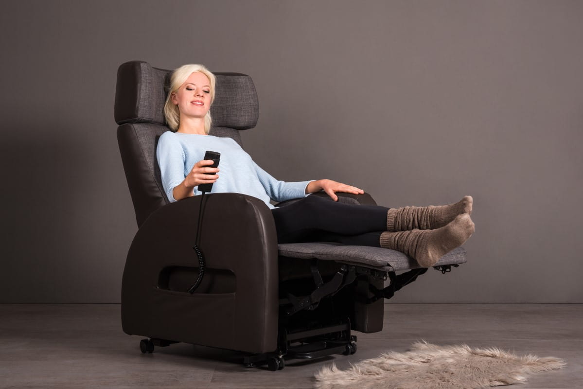 Ruhe- und Aufstehsessel SALJOL Club 2 Vorführware