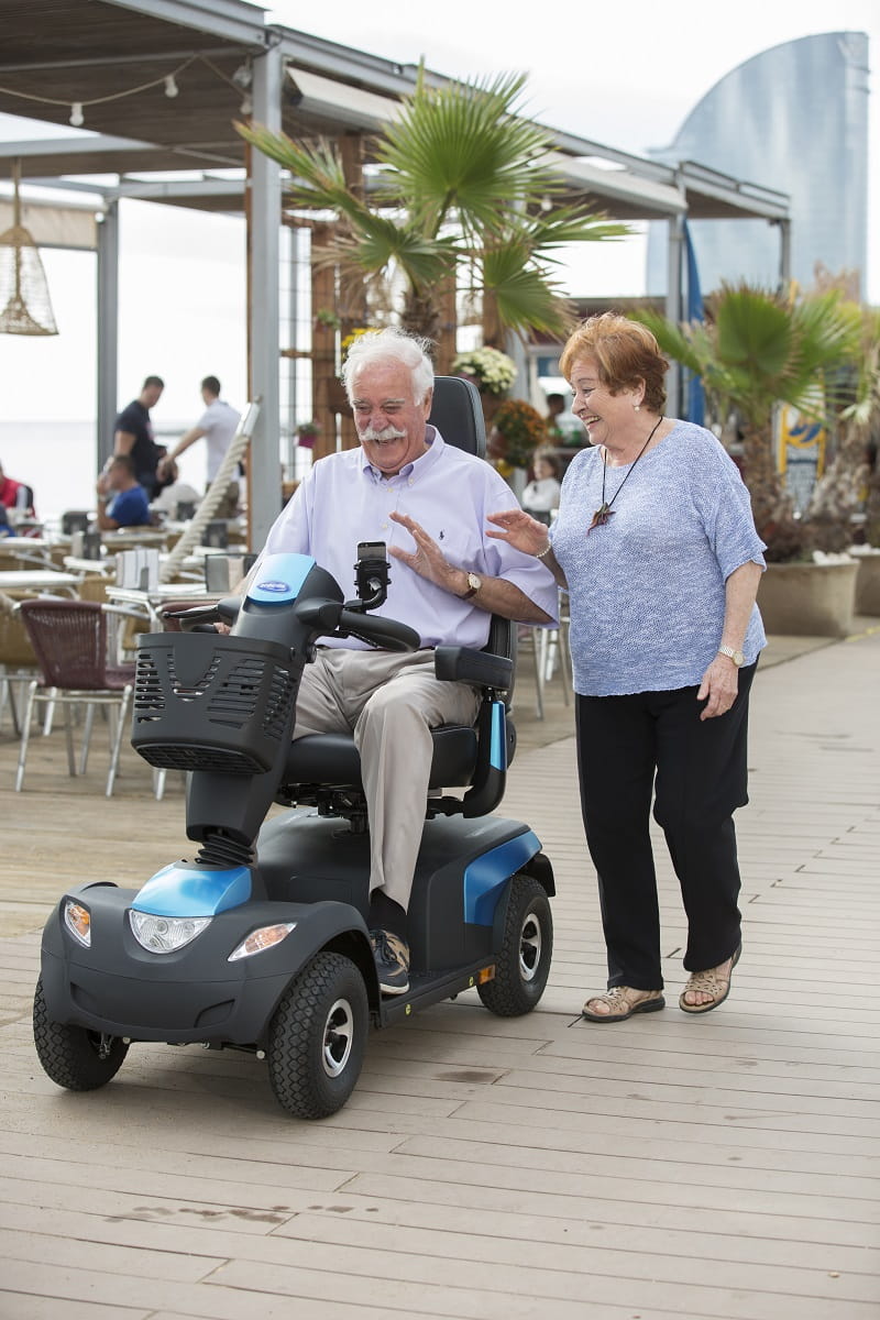 Elektromobil Invacare Comet Pro