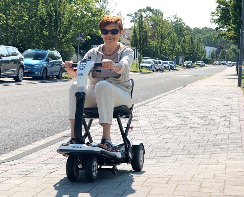 Elektromobil Pride Mobility Quest Vorführware