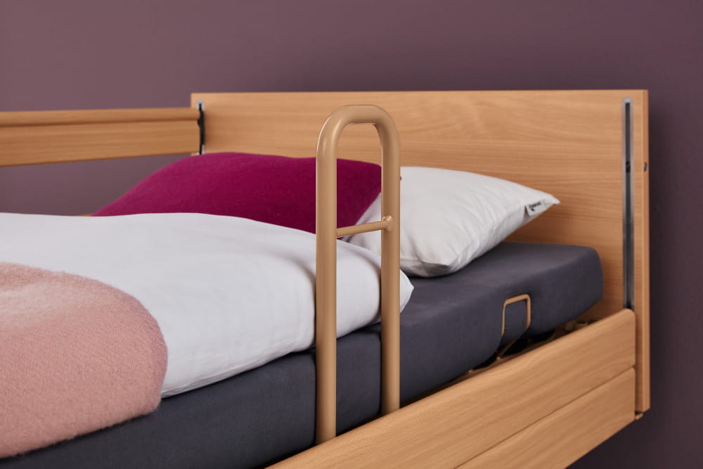 9007_Westfalia_DSG_ASH_cu_02_2016_01 Aufstehhilfe für Pflegebetten Burmeier