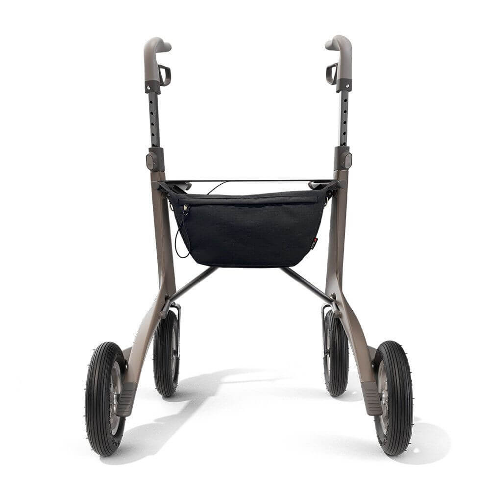 ACRE Rollator Modell Overland, Rückansicht eines Outdoorrollators in der Farbe Metallic-Braun