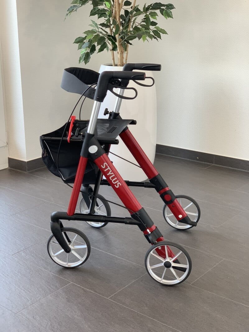 Leichtgewichtrollator Rehasense Stylus