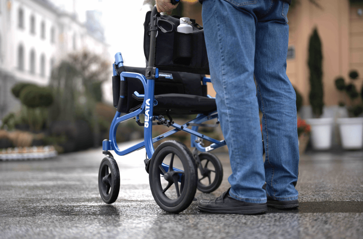 STRONGBACK Mobility Rollator SEATA